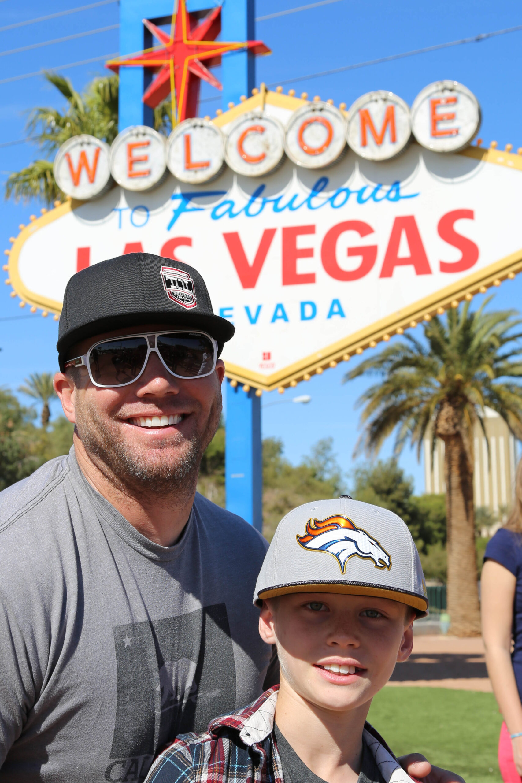 Tour group at the Welcome to Las Vegas sign